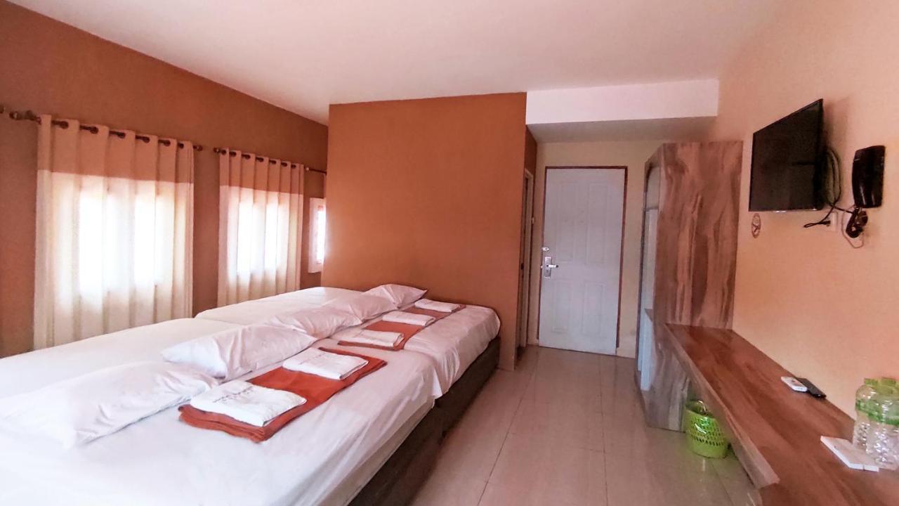 Hotel Syariah Larismanis Semarang Eksteriør billede